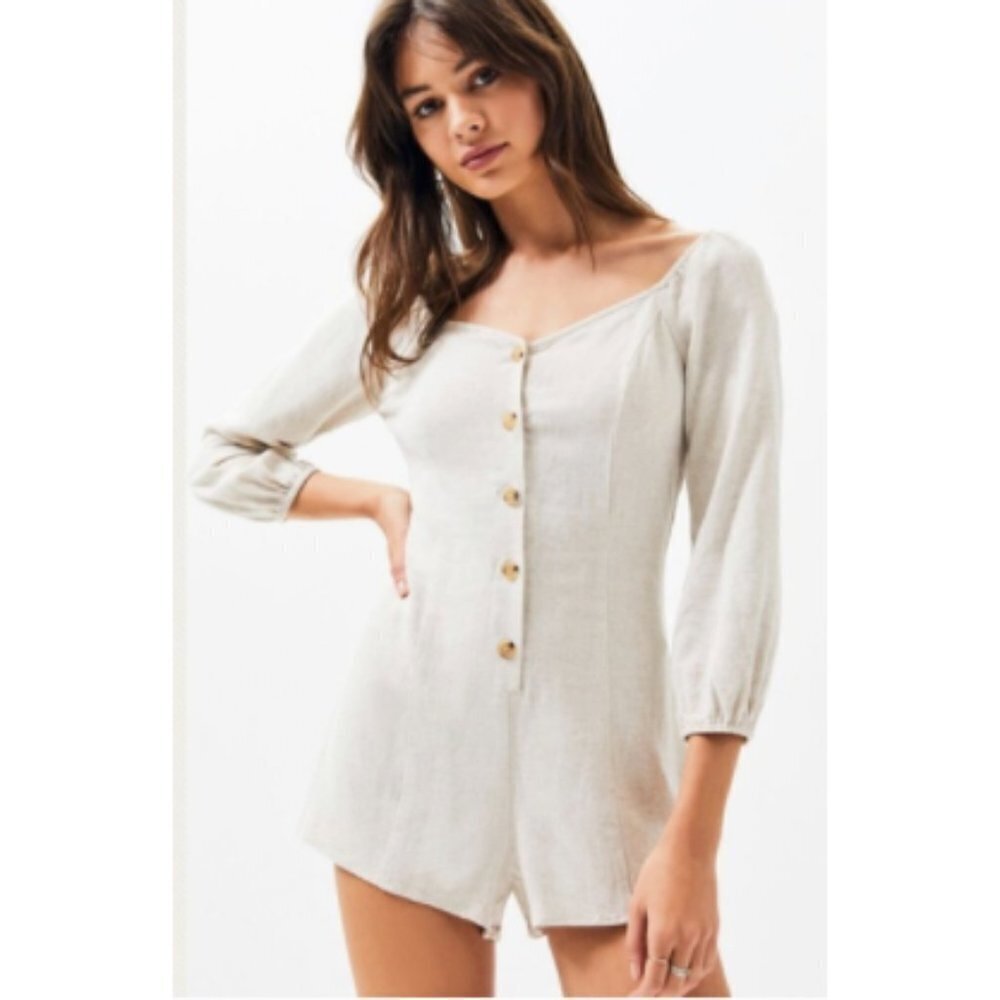 Lottie Moss Shorts Romper Womens‎ Small Linen Blend Natural 3/4 Sleeve New